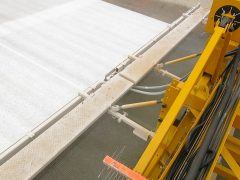 concrete-cures-spraying-top