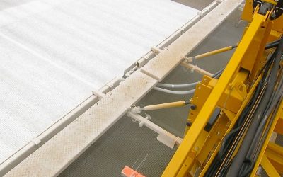 concrete-cures-spraying-top